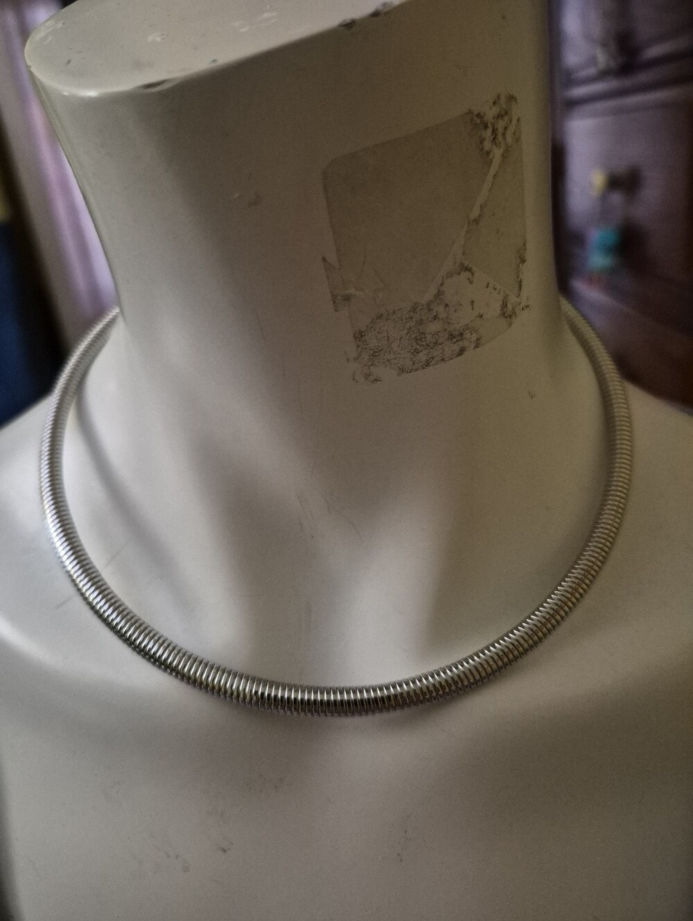 Reitmans Silver-Tone Open-Back Ribbed Neck Torc Collar - Picture 3 of 4